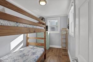 A Turtles View-Waterfront-Dock-Fenced Yard-Dog Friendly