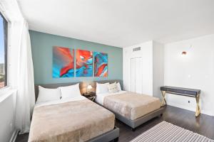 SUNNY ISLES 4BR Pool & Beach Access