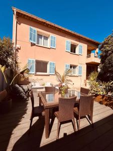 Grand Appartement 3 chambres 6 personnes, terrasse privée a 300m de la plage