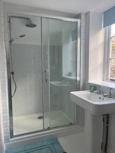 Stunning period annexe close to town centre