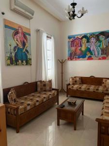 Meline House
