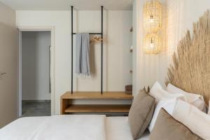 Cavo Dio 4 - Beachfront Bliss - Cozy Apt Pool Sunsets