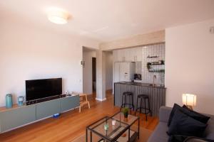 Brian apartment by costablancarent