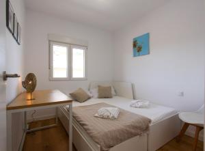 Brian apartment by costablancarent