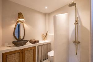 Cavo Dio 2 - Beachfront Bliss - Cozy Apt Pool Sunsets