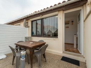 Appartement pour 3 à Mimizan Plage, à 50m de locéan avec terrasse et parking, ménage inclus - FR-1-50-123