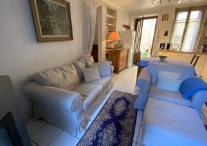 Maison & Village Quarante - French Village House