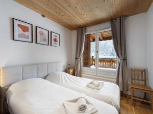 Chalet en duplex exposé sud avec cheminée à Méribel - FR-1-566-59