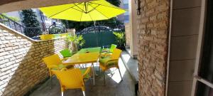 Dahlia Apartment