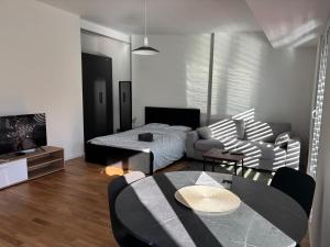 2 minutes walking from Lausanne Train station