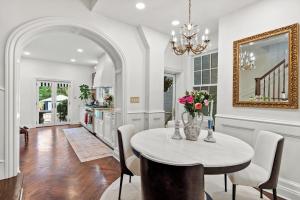Luxury Georgetown Villa