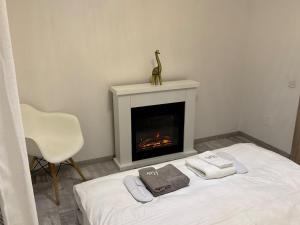 Modern and cozy apartment with balcony , Netflix