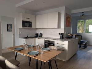 Appartement vue mer à deux pas du sentier côtier