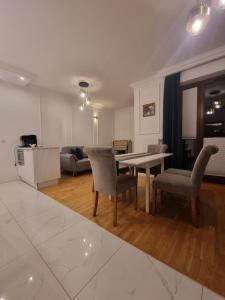 Old Town & Marina Szafarnia Apartament