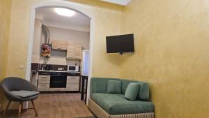 Двокімнатний люкс на Восході за адресою Степана Тільги 59