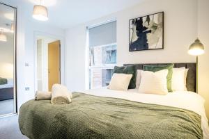 ManchesterCentral Apartment, Balcony, Old Trafford