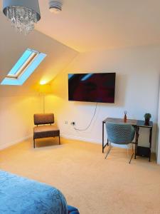 Luxury Bedford Hospital Stay