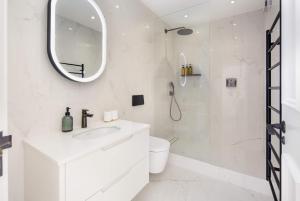 5 Mins Walk to Selfridges, Mayfair Retreat