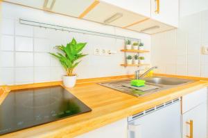 Bis 5 Personen - Helle Whg, Top Lage, 1x Tiefgarage Parkplatz