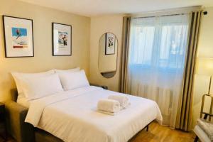 Cozy mountain studio Summer pool parking