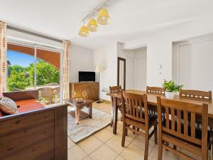 Appartement avec terrasse, piscine et ping-pong