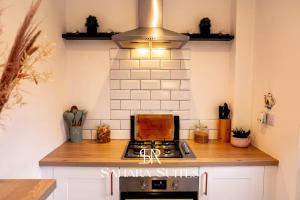 Stylish 2Bedroom Newcastle Home - Sleeps 04 - City Centre & Quayside - Parking