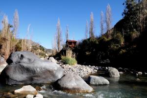 Andean Countryside, Mountains & Riverside Retreat