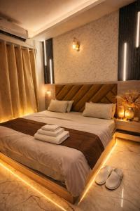 Modern Luxe Studio Ambience Cozy & Stylish Stay