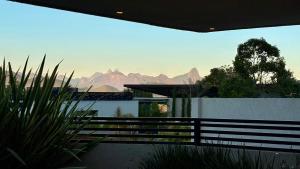 Casa 05 Monte Boa Vista - Casa de Luxo na Serra com Sauna e 4 Suítes