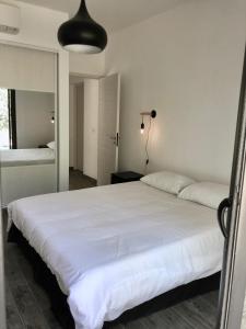 Villa piscine chauffée & jardin - Centre 5 min - Plage 10 min - Ménage
