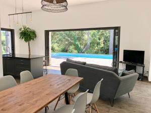 Villa piscine chauffée & jardin - Centre 5 min - Plage 10 min - Ménage
