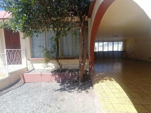 Casa Emilio Carranza, Linares