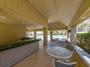 507 Barrington Arms