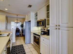 503 North Shore Place