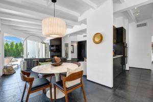 Casa Cardillo - Little Tuscany Mid-Century Retreat