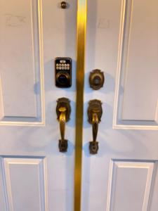 Cedar Hills Guest House- Beautiful Room, Free Parking, 24 Hr Transit