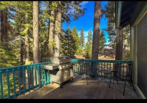 Tahoe Escape Hot Tub Pool Table Shuffleboard