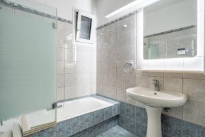 Velouchi Mountain House