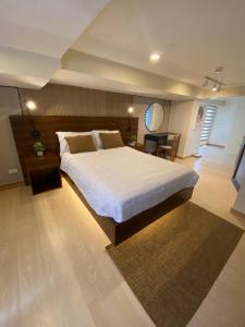 Penthouse Bi-Level interior design unit 3424