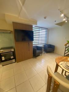Penthouse Bi-Level interior design unit 3424