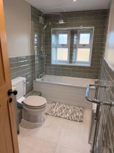 Cosy Saddleworth Cottage Sleeps 6 1 Parking