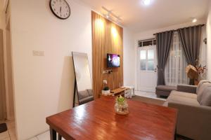 House in the Center of Bandung 10 Minutes to Gedung Sate