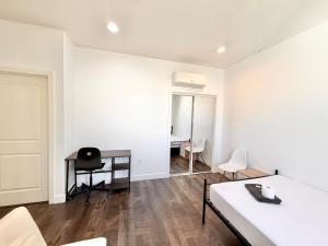 50One Double Beds Homestay