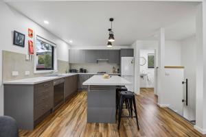 Roses Creek Chalet B