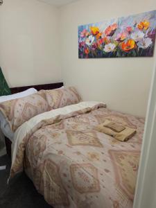 Amesbury Cozy Contractor Home
