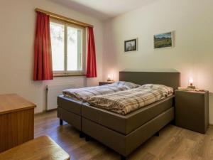 Elegant Fieschertal Alpine Chalet for 8