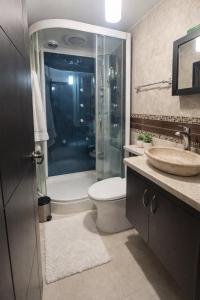 Cozy house with pool and club-style balcony