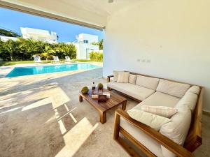 Seahaven Villa in Oceanfront Comm Sosua Ocean Vill