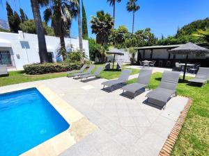 Amplia villa Puerto Banús 10 habitaciones con piscina y jacuzzi - ES-175-41