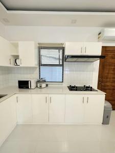 Queen Bed, Full Kitchen in Panglao Island